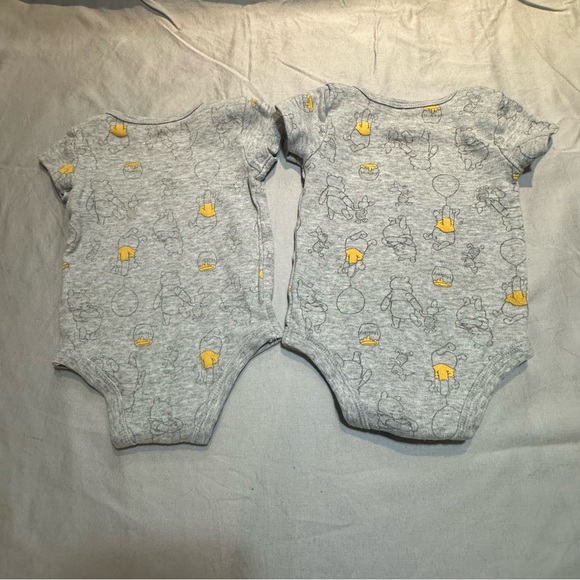 Disney - Winnie the Pooh - Gray and Yellow Bodysuit/onesies - Picture 4 of 4